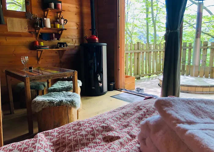 Là-haut Perchées Hotel *